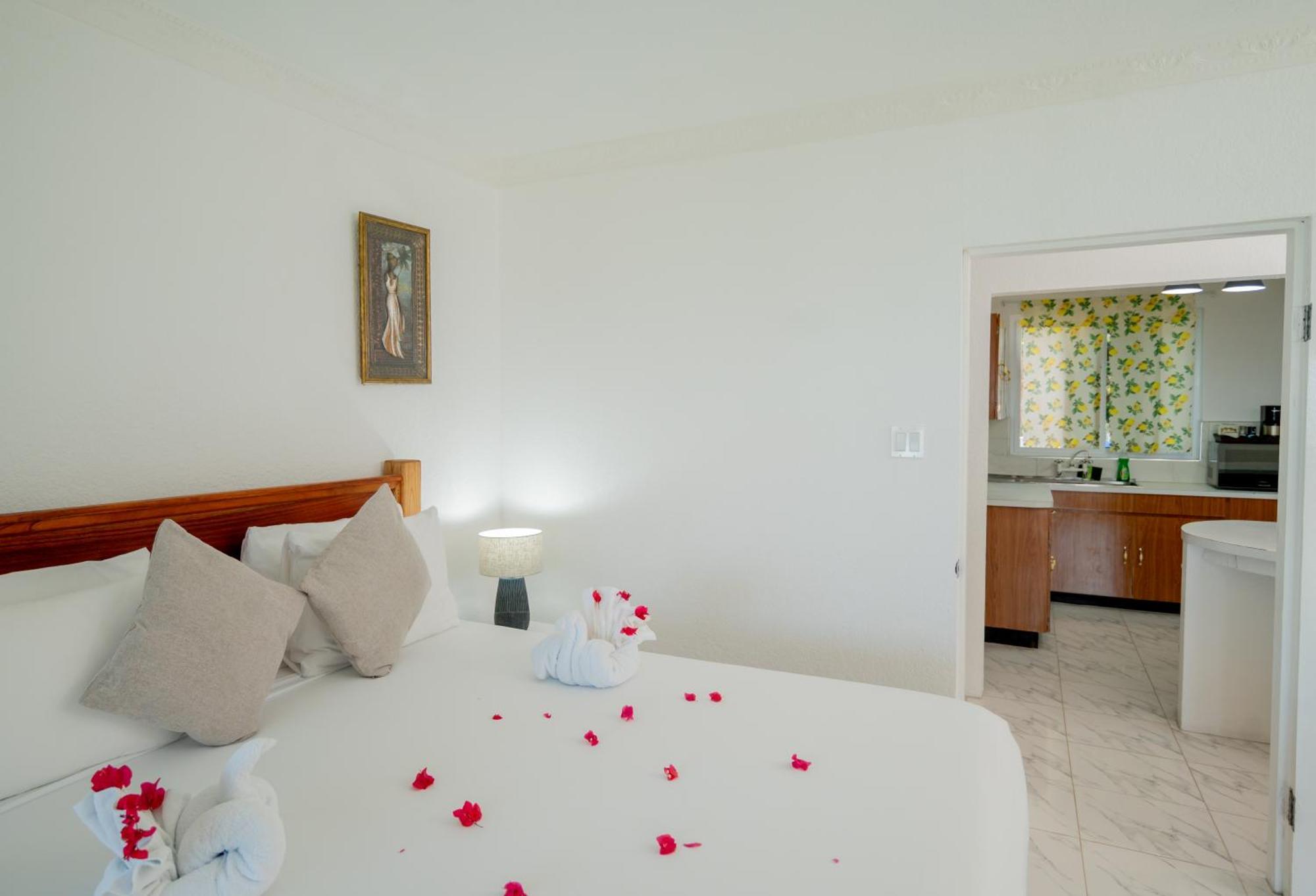 טרזר ביץ' Beyond Sunset Resort & Villas מראה חיצוני תמונה