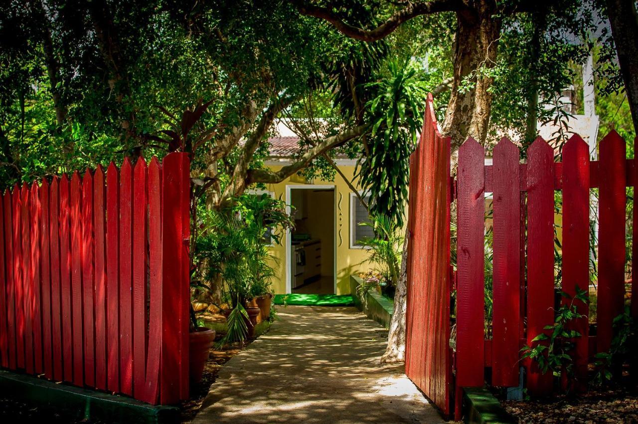 טרזר ביץ' Beyond Sunset Resort & Villas מראה חיצוני תמונה